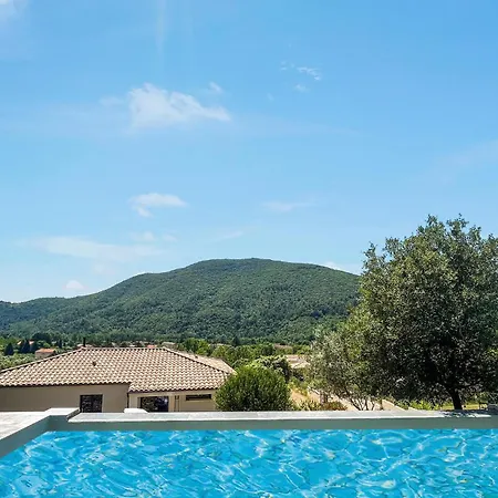 Feriehus Gorgeous In St-florent-sur-auzonne *
